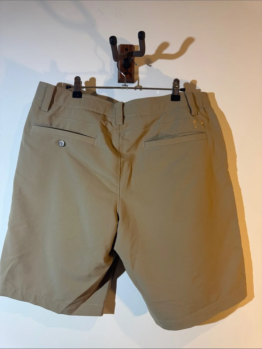 Under Armour Men's Tan Flat-Front Performance Shorts